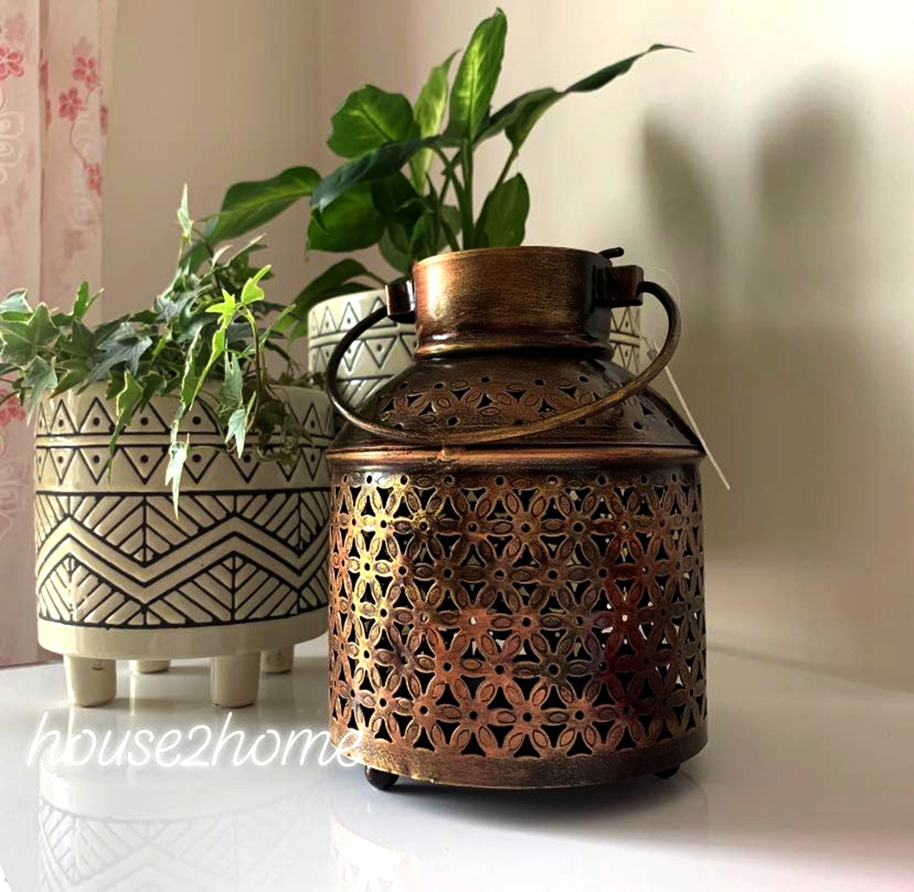 Lantern, Candle Holder, T-light Holder, Traditional Lantern, Modern Lantern, Antique Gold, House2home, h2h , Hanging Lantern, Moroccan, hanging Lantern, Dhuni, Balti Lantern, Carved Lantern, Milk Cane