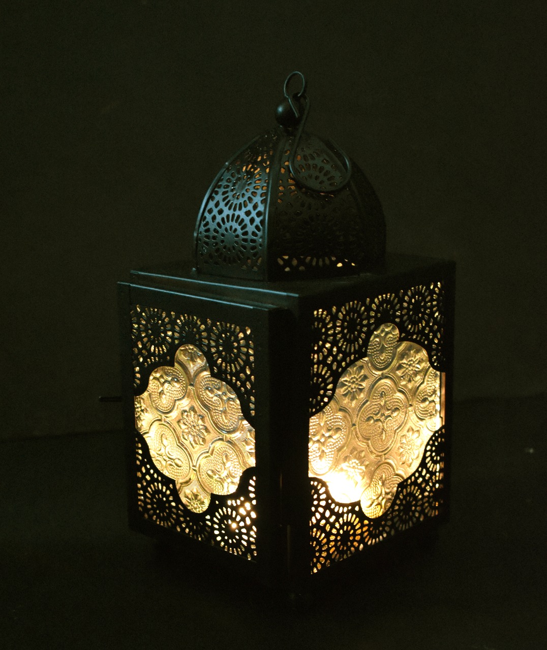 Lantern, Candle Holder, Multi Colored Lantern, Candle Holder, Tlight Holder, Traditional Lantern, House2home, h2h , Hanging Lantern, Moroccan, hanging Lantern