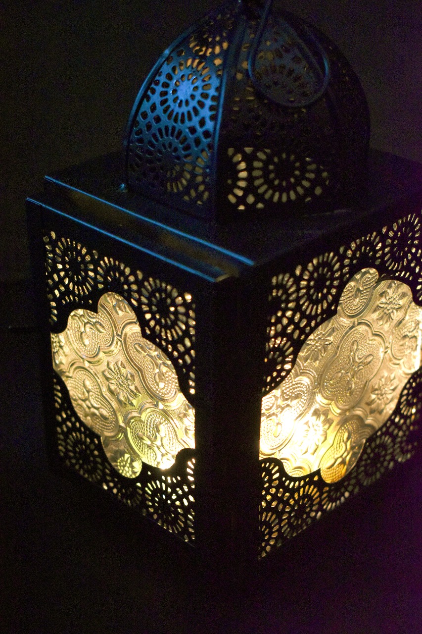 Lantern, Candle Holder, Multi Colored Lantern, Candle Holder, Tlight Holder, Traditional Lantern, House2home, h2h , Hanging Lantern, Moroccan, hanging Lantern