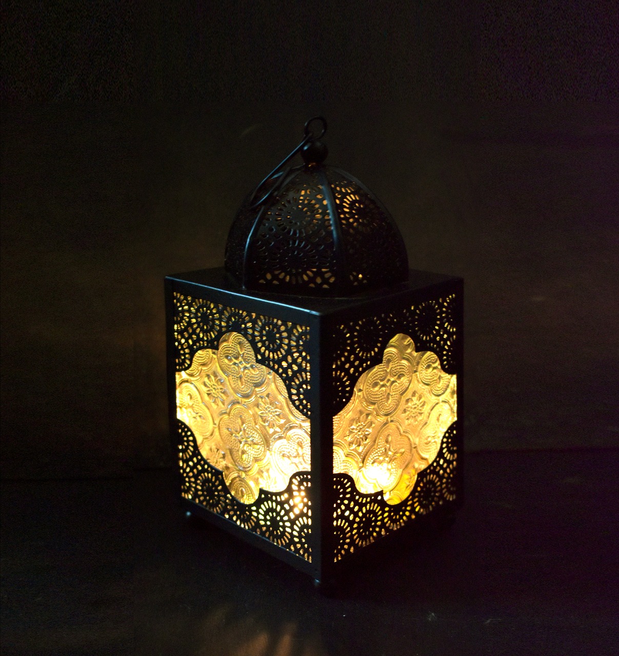 Lantern, Candle Holder, Multi Colored Lantern, Candle Holder, Tlight Holder, Traditional Lantern, House2home, h2h , Hanging Lantern, Moroccan, hanging Lantern