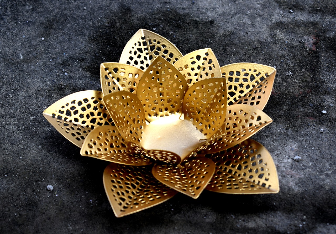 Lotus Shadow Candle Holder, Tlight Holder Set, Flower Candle Holder Set, House2home, h2h, Modern Candle Holder, Modern Lantern, Shadow diya, Table Decor, Abstract, Tree Shadow Diya, Diwali Décor, Gift, Return Gift