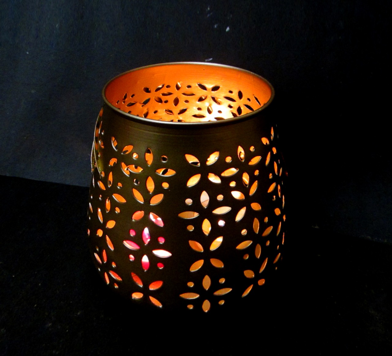 Shadow Candle Holder, Tlight Holder Set, Candle Holder Set, House2home, h2h, Modern Candle Holder, Modern Lantern, Shadow diya, Table Decor, Abstract, Tree Shadow Diya, Diwali Décor, Gift, Return Gift