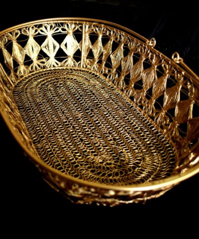 Oval Metal Wire Hamper basket Gift Basket Truso Packing house2home, h2h, Gift Basket, wedding Gift, house warming, holiday basket, room hamper, golden basket, metal wire