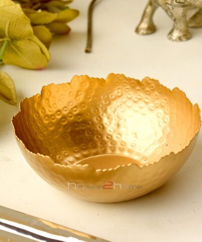 Hammered Candle Holder, Gold Tea light Holder, Decorative Bowl, House2home, h2h, Golden Candle Holder, Shadow diya, Table Decor, Modern, Diwali Décor, Gift, Return Gift, Diwali Candle Holder, Return Gift, Handicraft, Metal Bowl, Gold Bowl, Golden Packaging, Katori, Bowl, Metal Bowl, Diwali Gift, Christmas Candle Holder, Potpourri Bowl