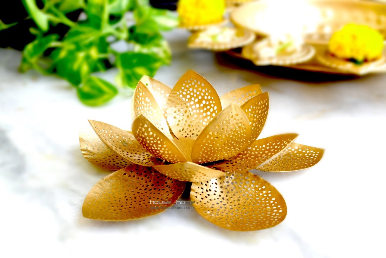 Shadow Candle Holder, Tlight Holder Set, Candle Holder Set, House2home, h2h, Modern Candle Holder, Modern Lantern, Shadow diya, Table Decor, Abstract, Tree Shadow Diya, Diwali Décor, Gift, Return Gift, Lotus Flower, Lotus Candle Holder, Lotus Shadow Diya, Home Decor, Diwali Gift, Diwali Decor, house2home, h2h, Gold Lotus